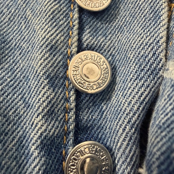 Levi's 501 Blue Distressed Jean Shorts - Picture 12 of 14